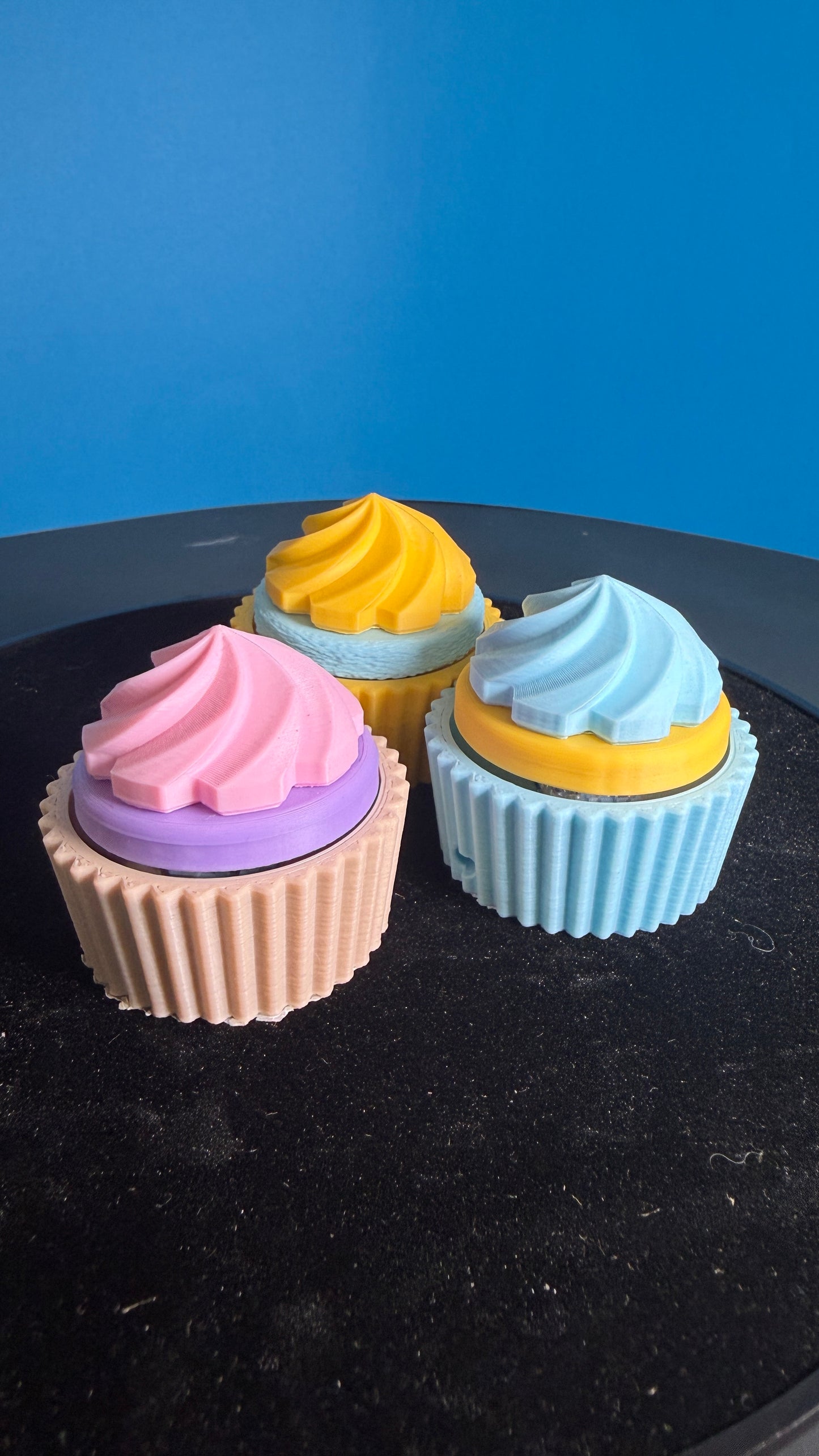 Cupcake Clicker Keychain — Cute, Satisfying, and Perfect for Stress Relief